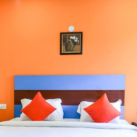 Capital O 67249 Hotel Planet Бхубанешвара Экстерьер фото