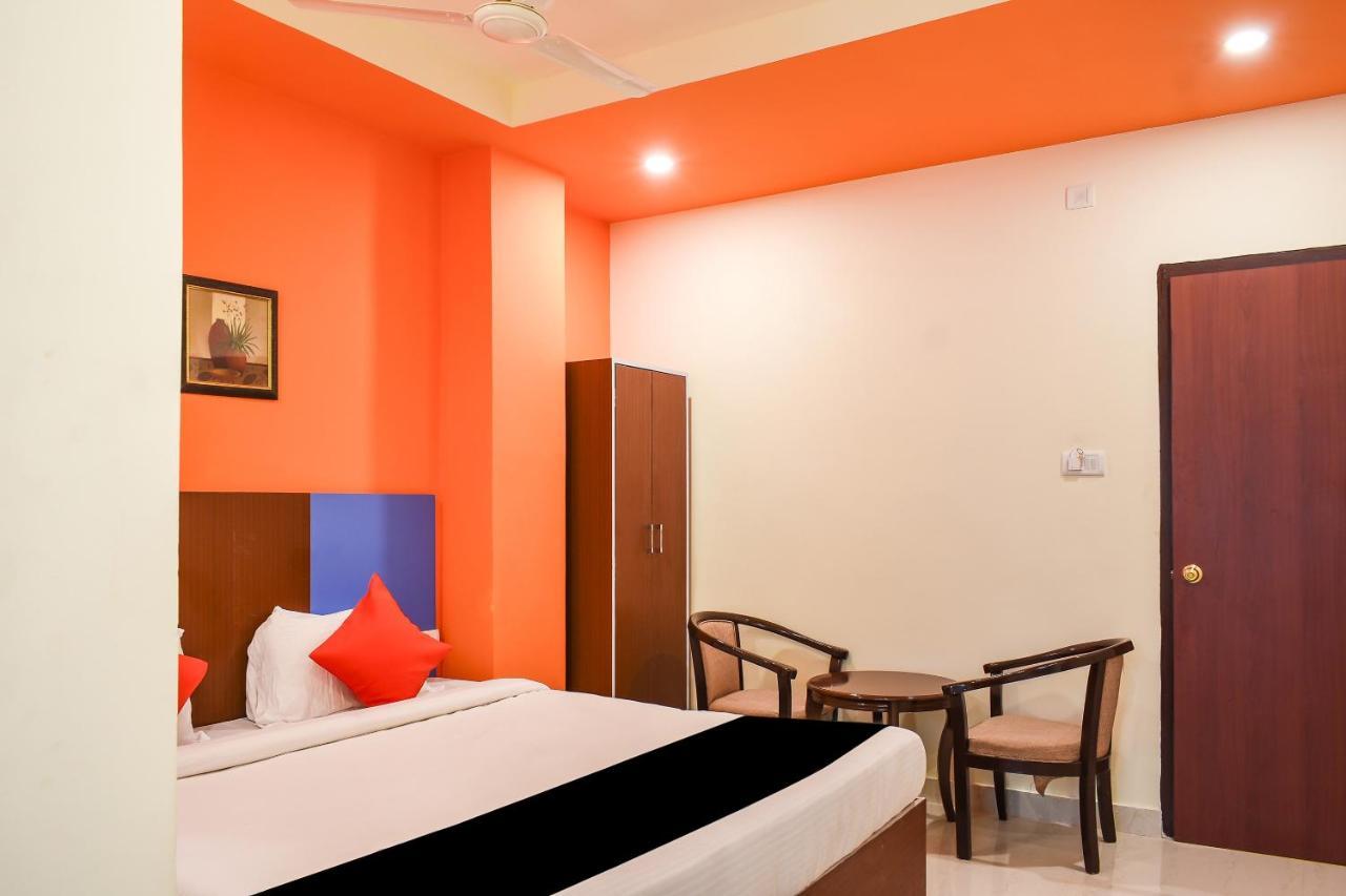 Capital O 67249 Hotel Planet Бхубанешвара Экстерьер фото